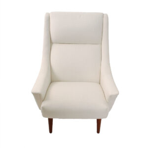 Voluptuous Lounge Chair by Selig