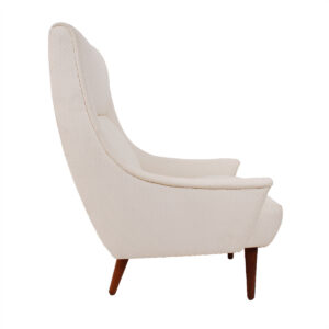 Voluptuous Lounge Chair by Selig