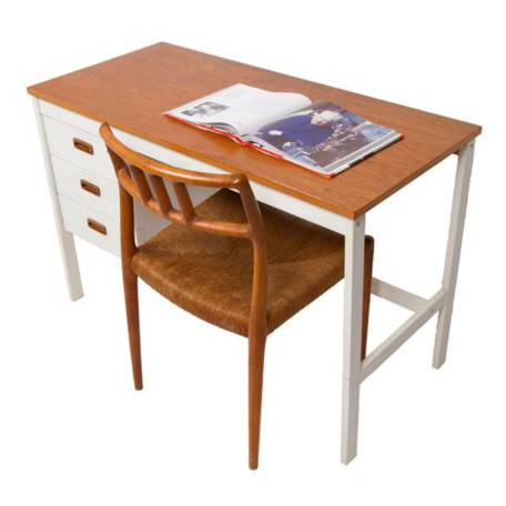 2782-CompactDanishModernTeakBookcase