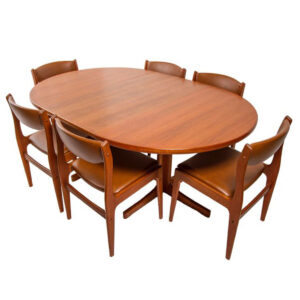 Danish Modern Teak Round-to-Oval Expanding Dining Table