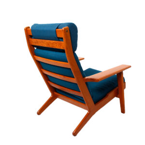 Paddle Arm High Back Lounge Chair by Hans Wegner