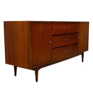 Mid Century Modern Walnut Sideboard / Credenza