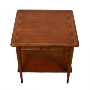 Lane Acclaim Side Table with Shelf