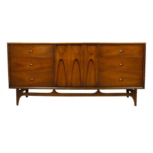 Broyhill Brasilia Mid Century Modern Dresser / Sideboard