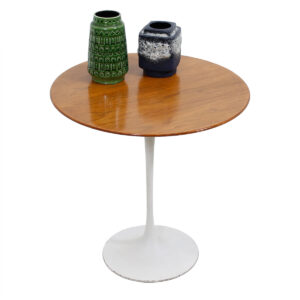 Early Eero Saarinen Walnut Top Accent / End Table by Knoll