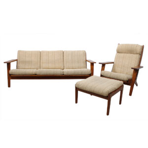 Early Danish Modern Hans Wegner GE 290 Sofa for GETAMA