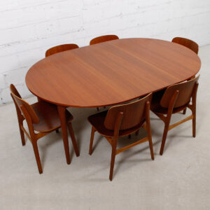 Arne Vodder for Falster — Large Danish Teak Round Expanding Dining Table
