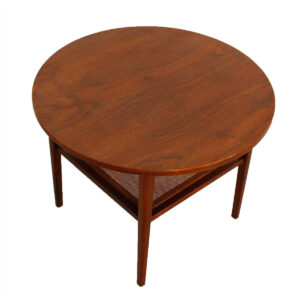 Elegant 27″ Walnut Occasional / Side Table with Rattan Shelf