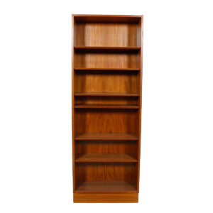 Slim & Tall Hundevad Danish Teak 27.75″ Adjustable Bookcase