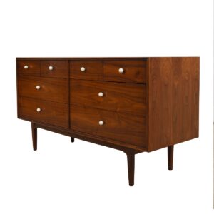 8-Drawer Drexel Walnut Dresser