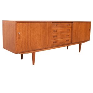 Danish Modern Teak Sideboard / Credenza