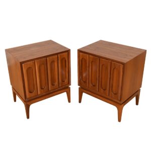 Pair of Mid Century Walnut Nightstands / Side Tables