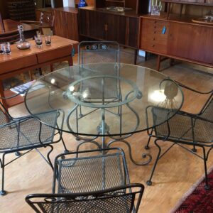 Vintage Patio Set! – Table & 4 Chairs