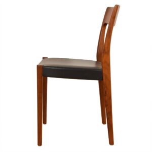 Set of 4 Scandinavian Modern Walnut Dining Chairs