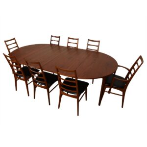 51″ Danish Modern Teak Expanding Round to Oval Dining Table
