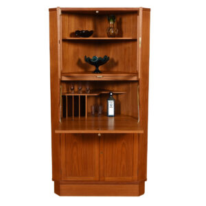 Danish Modern Teak Corner Storage Cabinet / Bar