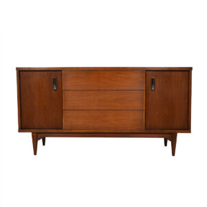 Mid Century Modern Walnut Sideboard / Dresser