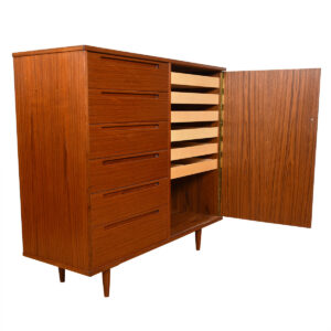 Danish Modern Teak Gentleman’s Chest / Chest of Drawers
