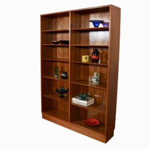 Danish Modern Teak Stunning Bookcase w/ Adjustable Shelves
