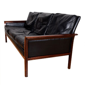 Compact Rosewood Black Leather Sofa by Hans Olsen