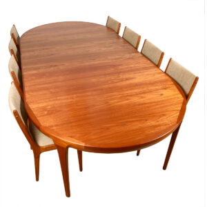 Impressive 55″ Danish Teak Expanding Round Dining Table w: 3 Leaves
