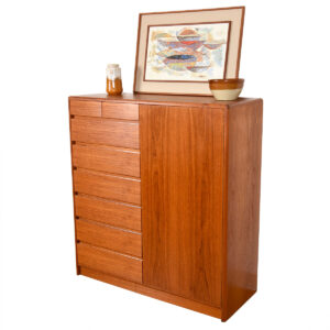 Danish Modern Teak Gentleman’s Chest | Dresser