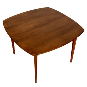 Broyhill Brasilia 42″ Rounded-Square Walnut Expanding Dining Table w: 3 Leaves