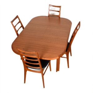 38.25″ Teak Rounded Square Expanding Danish Modern Dining Table w: Butterfly Leaf