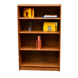 Compact Danish Modern Bookcase in Teak w. Adjustable Shelves