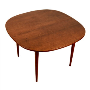 Drexel’s ‘Rounded-Square’ MCM Expanding Walnut Dining Table w: 2 Leaves