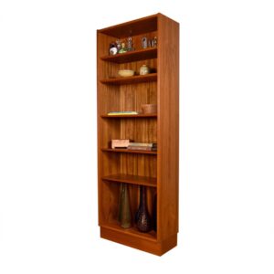 28″ Danish Modern Teak Bookcase w. Adjustable Shelves.