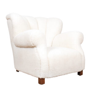 Fritz Hansen Model 1518 Large Size Club Chair in 100% Lambswool Off-White Fleece