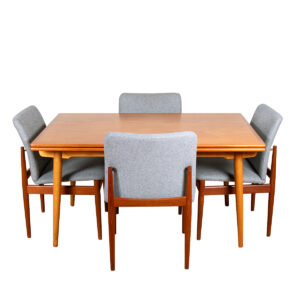 Finn Juhl Model 191 Danish Teak Dining Chairs w. Upholstered Seats
